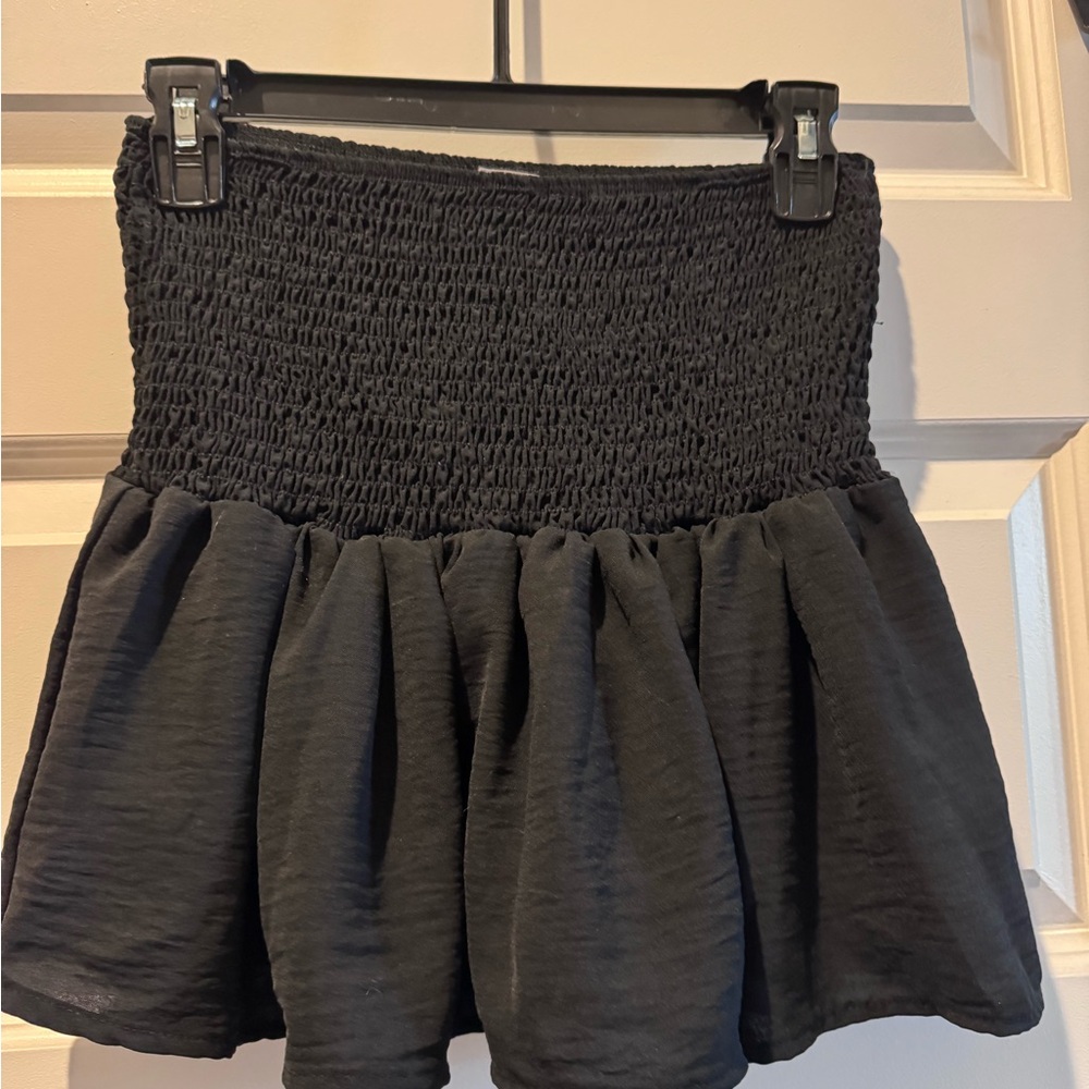 UO Rara Satin Smocked Skort